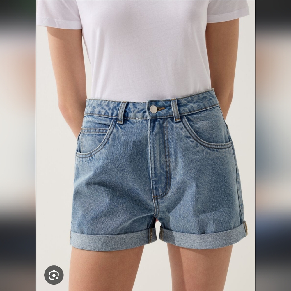 NWT Piombo Light Blue Jean Shorts